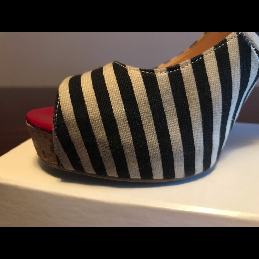 Guess Sling Back Heels - Picture 6 of 6